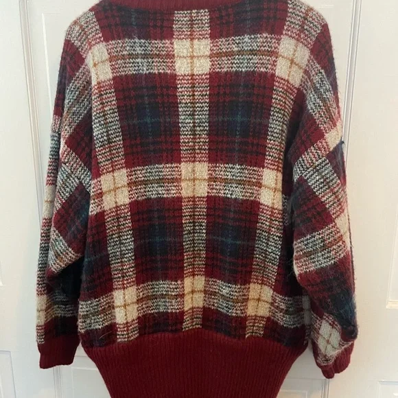 Vintage plaid grandpa style oversized Button-Up Cardigan - Picture 4 of 6